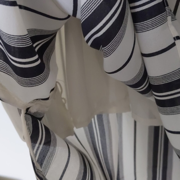 Summer dress - Picture 2 of 3